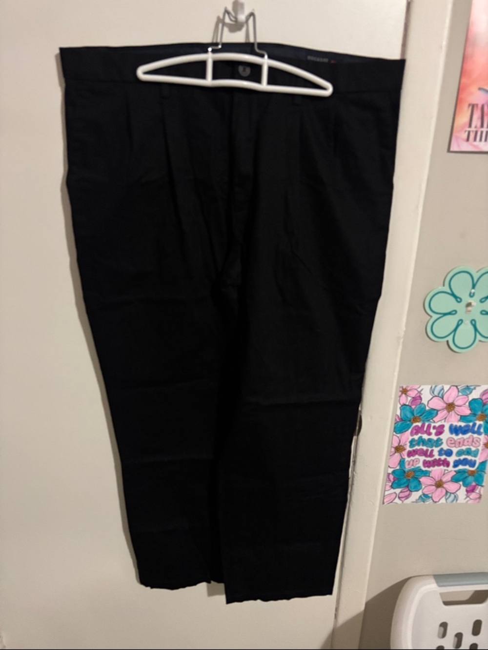 Men's 38x30 Docker's Classic Flex Comfort Signature Khaki Black